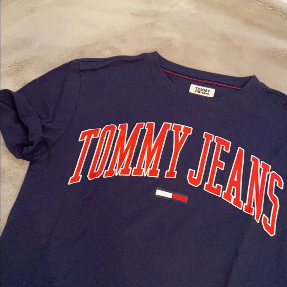 TOMMY HILFIGER TEE